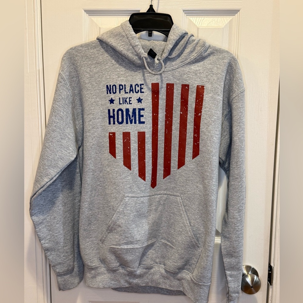 Patriotic USA Flag Hoodie Gildan Small Cozy Fleece Americana Hoodie